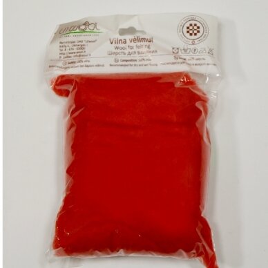 Lithuanian carded wool Color - red, 27 - 32 mik.