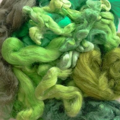 Silk fiber. Green color mix. 5 g.
