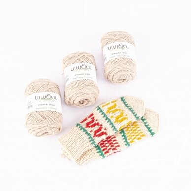 Wool yarn balls 10balls of 100g +/- 5g. Colour- cream